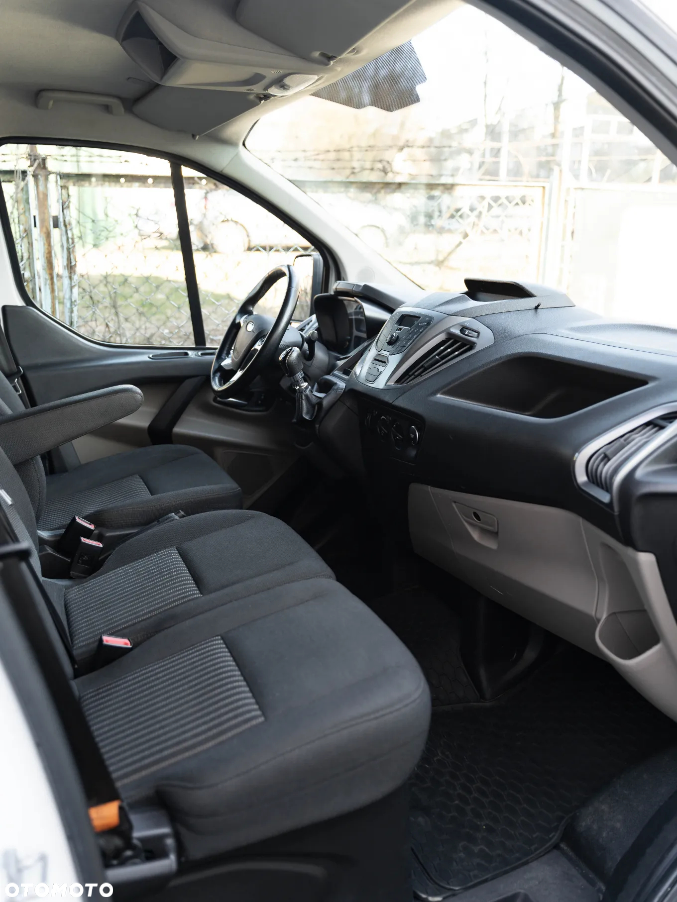 Ford Transit Custom 290 L2H1 Ambiente - 34