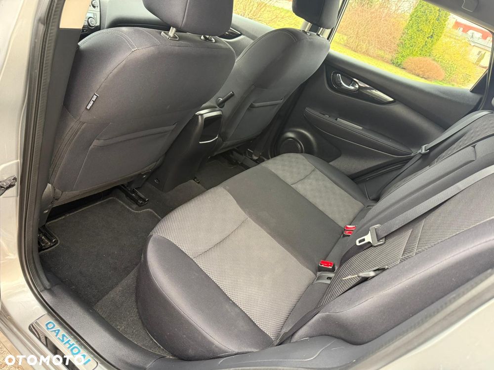 Nissan Qashqai 1.2 DIG-T N-Connecta EU6 - 14