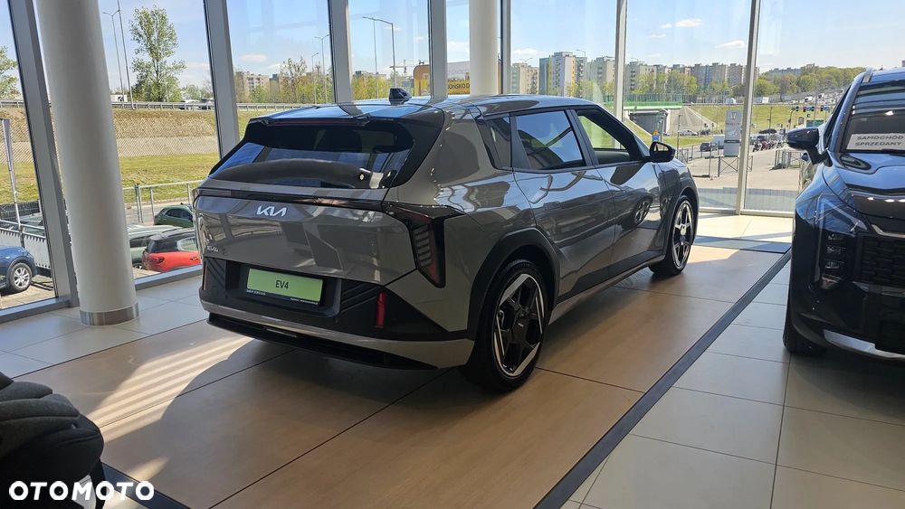 Kia EV4 81.4kWh Business Line - 17