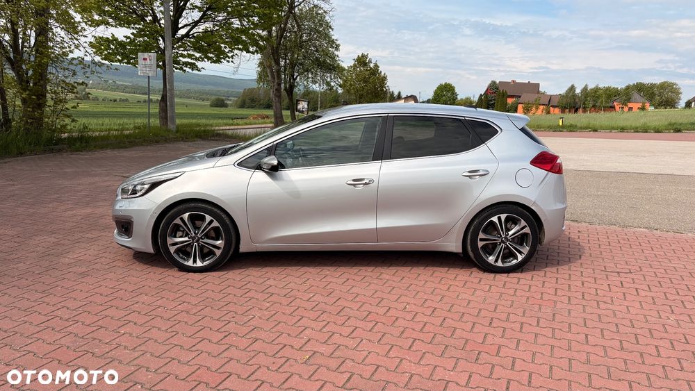 Kia Ceed 1.6 CRDi 136 ISG Platinum Edition - 2