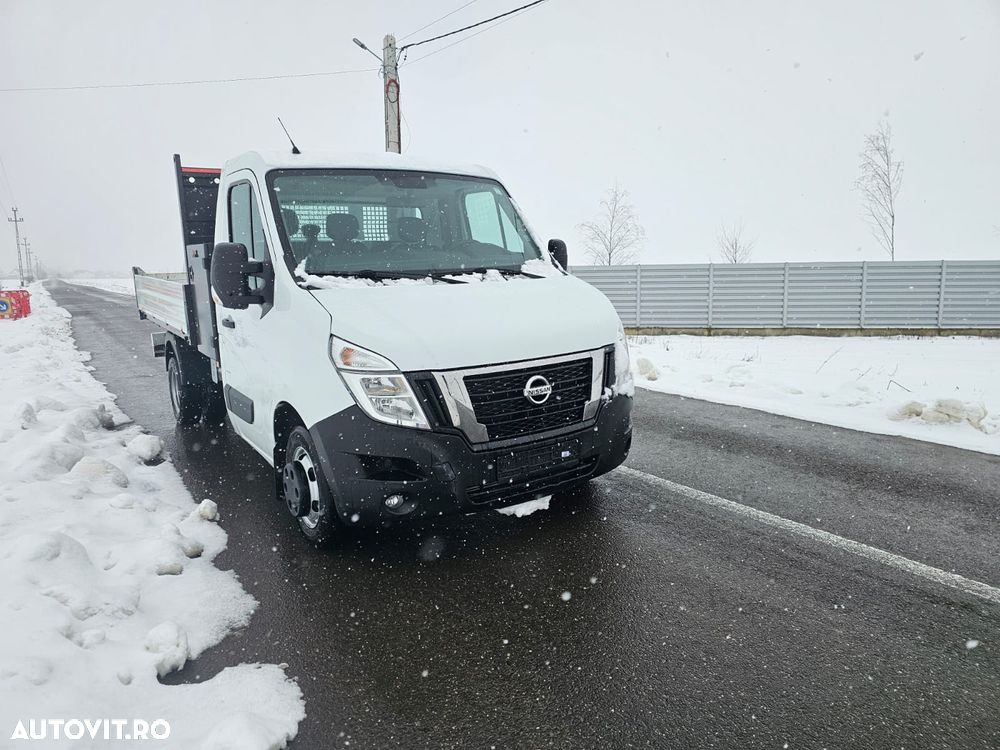 Nissan Interstar - 2