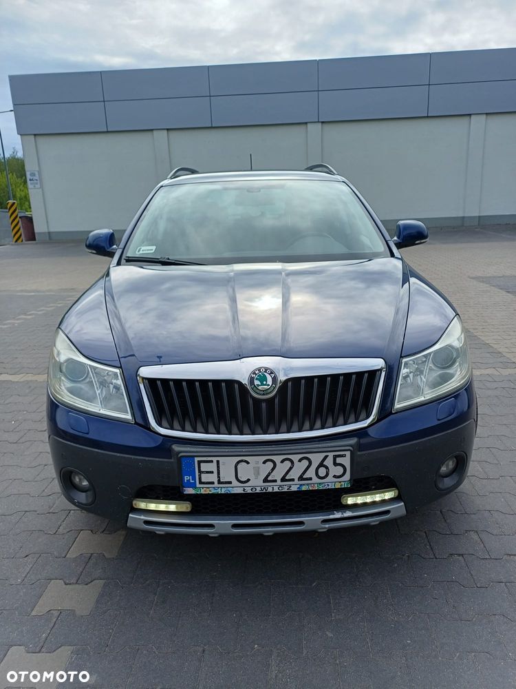 Skoda Octavia 2.0 TDI DPF 4x4 Scout - 4