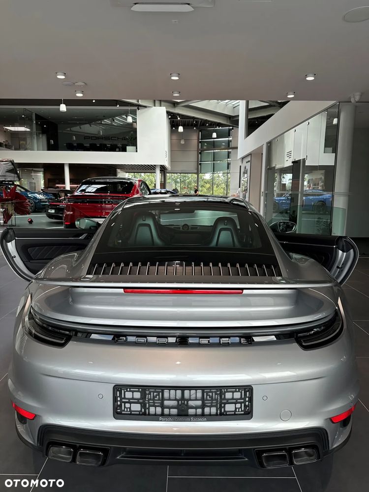Porsche 911 Turbo S - 4