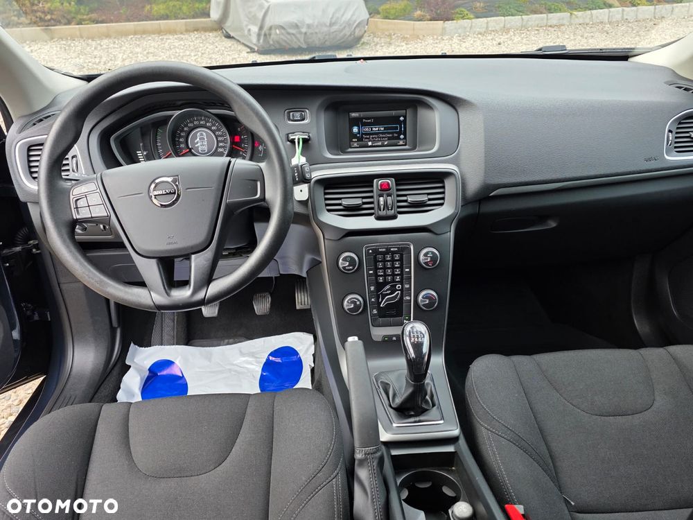 Volvo V40 D2 Momentum - 18