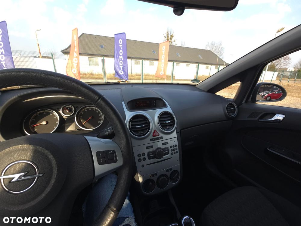 Opel Corsa 1.4 16V Edition - 26