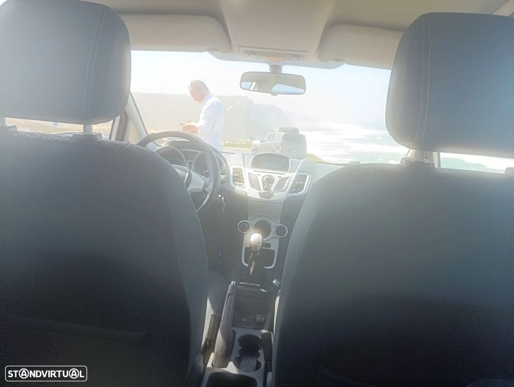 Ford Fiesta 1.25 Titanium - 8