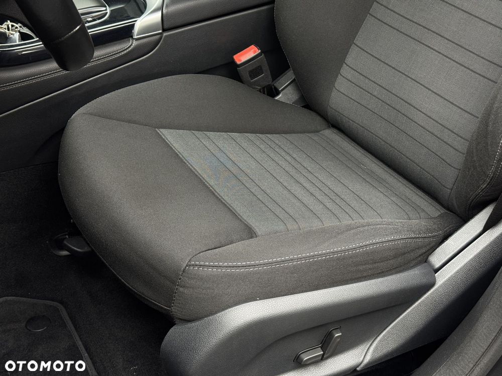 Mercedes-Benz GLC 300 e 4-Matic Business Edition - 13