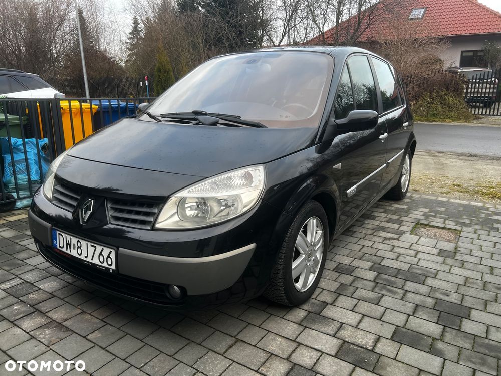 Renault Scenic 1.6 16V Confort Privilege - 12