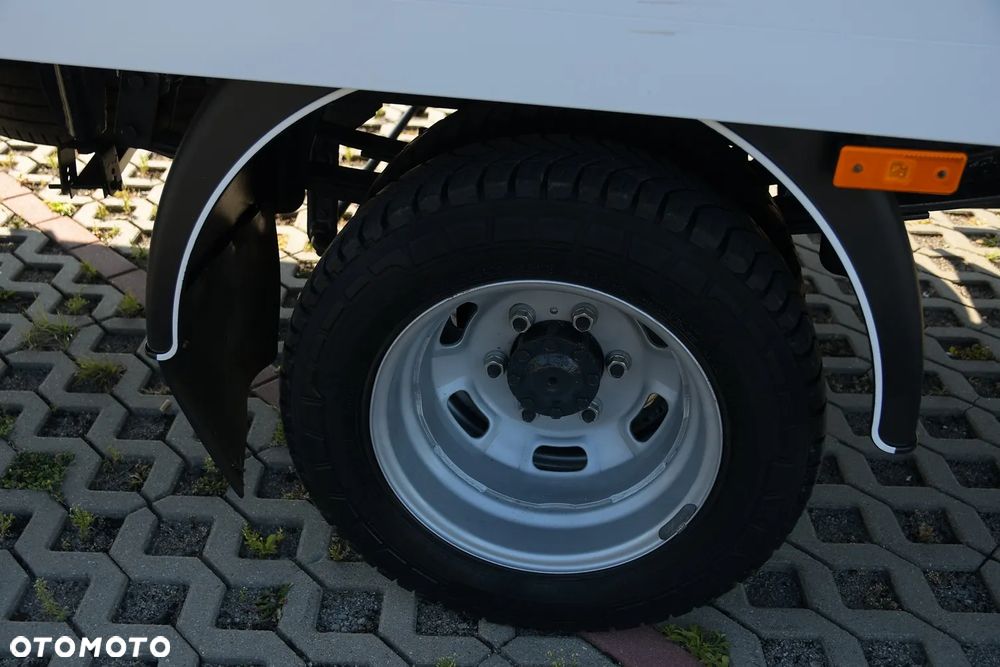 Iveco DAILY 50-180 * KONTENER Długość 6,1m 12epal* PRZEB 166 000km! * Salon Polska - 21