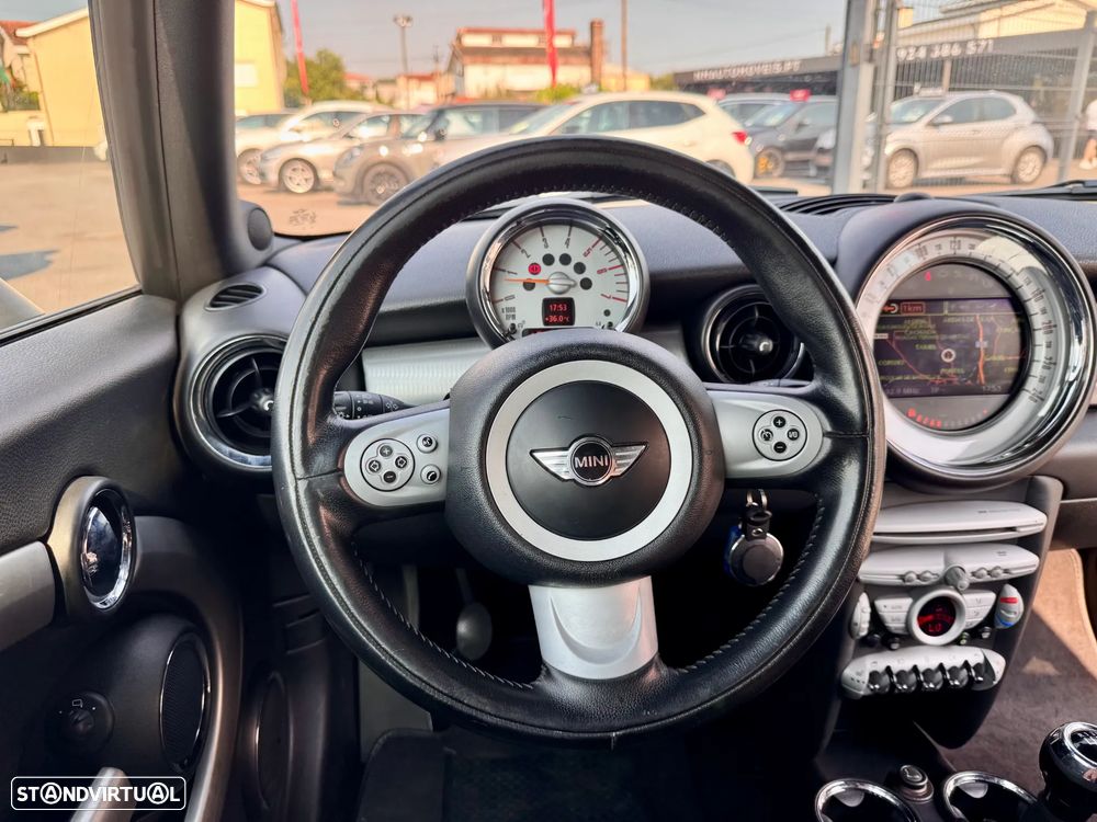 MINI 3 Portas Cooper D - 11