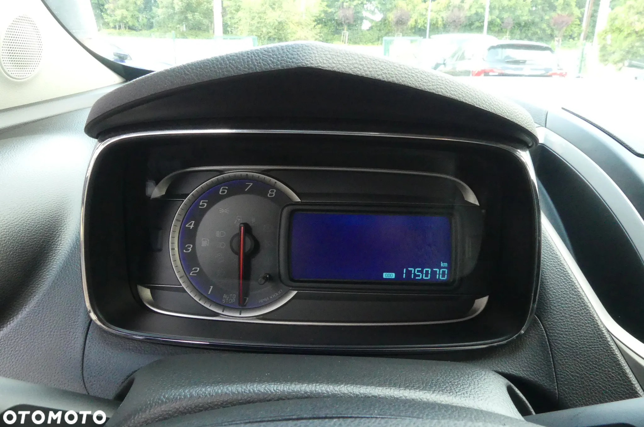 Chevrolet Trax 1.4 T LS - 10
