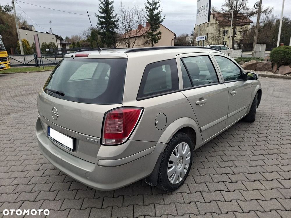 Opel Astra 1.9 CDTI Enjoy - 4