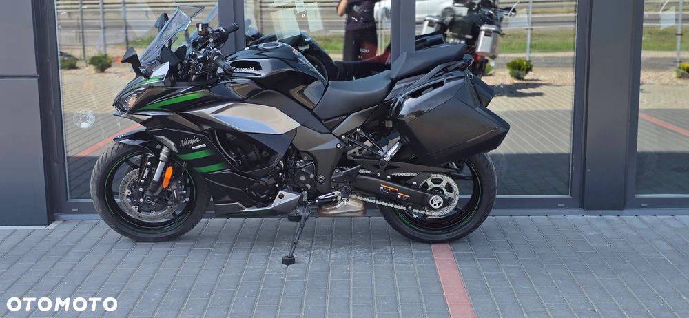 Kawasaki Ninja 1000 SX - 23