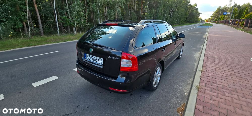 Skoda Octavia 2.0 TDI DPF DSG FAMILY - 4
