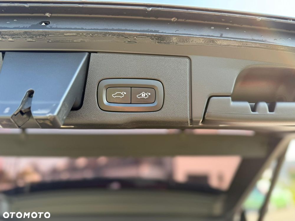 Volvo XC 60 T6 AWD Plug-In Hybrid Inscription Expression - 16