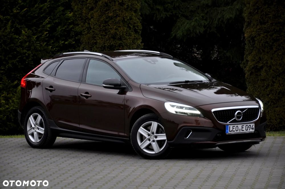 Volvo V40 Cross Country T3 Momentum - 8