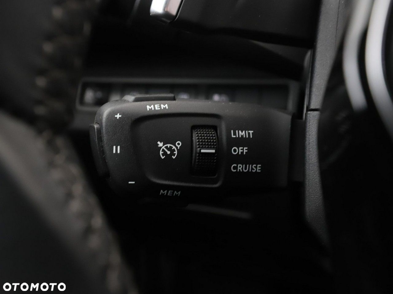 Peugeot 3008 Plug-In Hybrid 225 e-EAT8 Allure Pack - 39