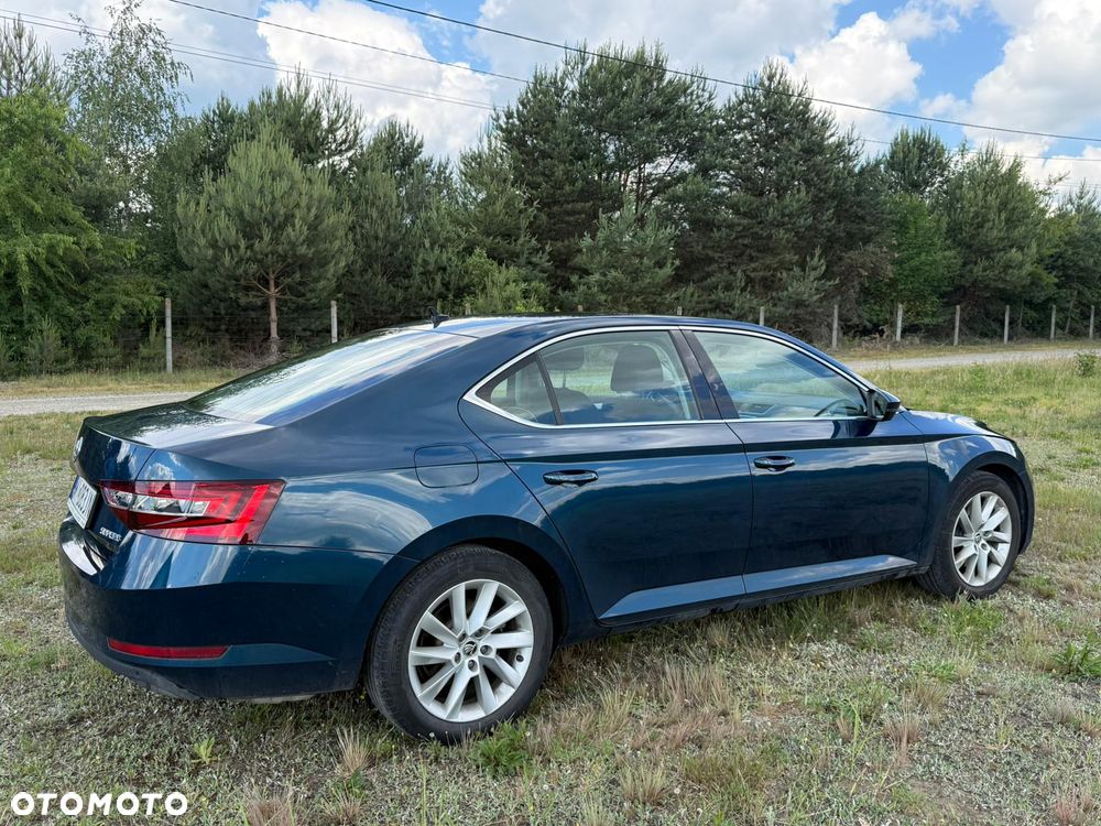 Skoda Superb 1.5 TSI ACT Ambition DSG - 2
