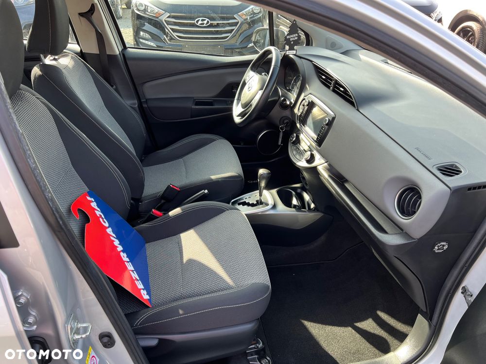 Toyota Yaris - 11
