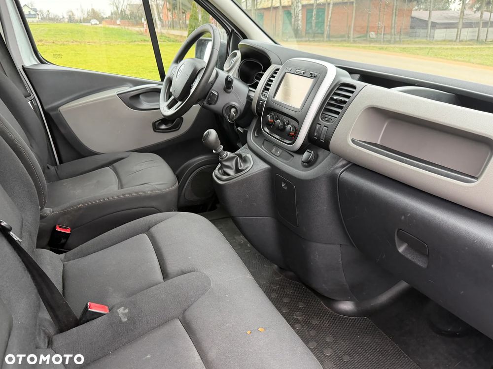 Renault Trafic - 11