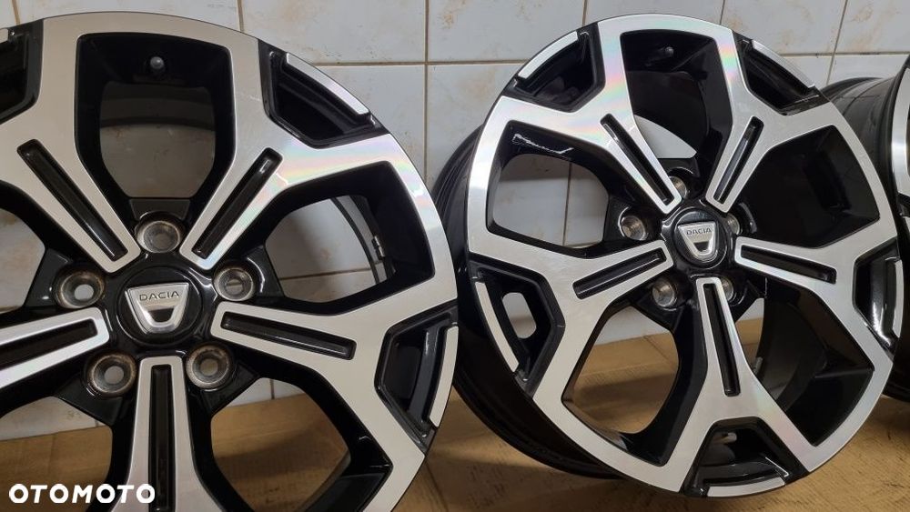 Felgi 17" Dacia Duster 5x114,3 ET50 6,5Jx17 oryginalne