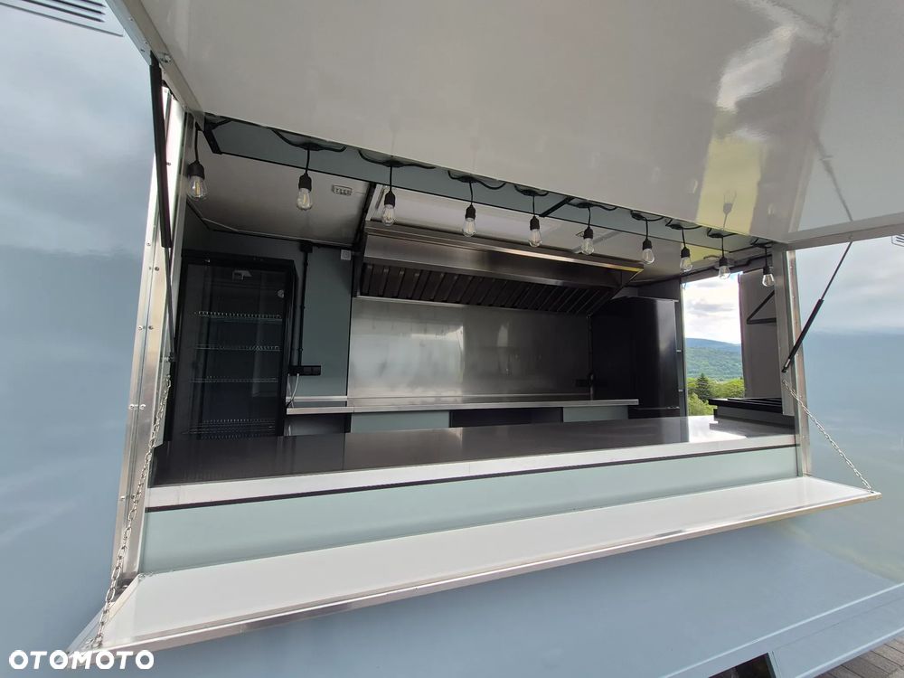 Iveco Food Truck Sklep Bar - 16