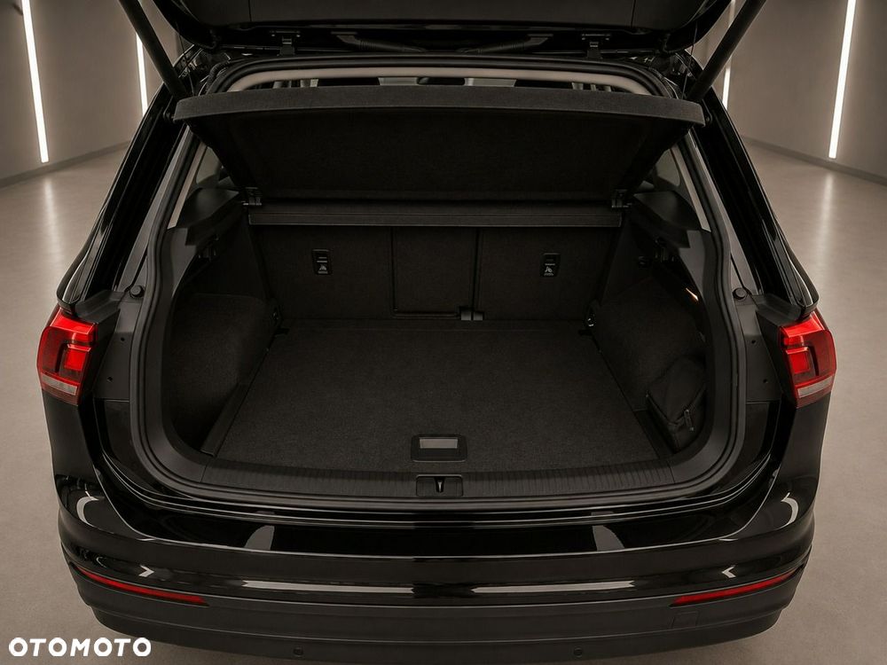 Volkswagen Tiguan - 13