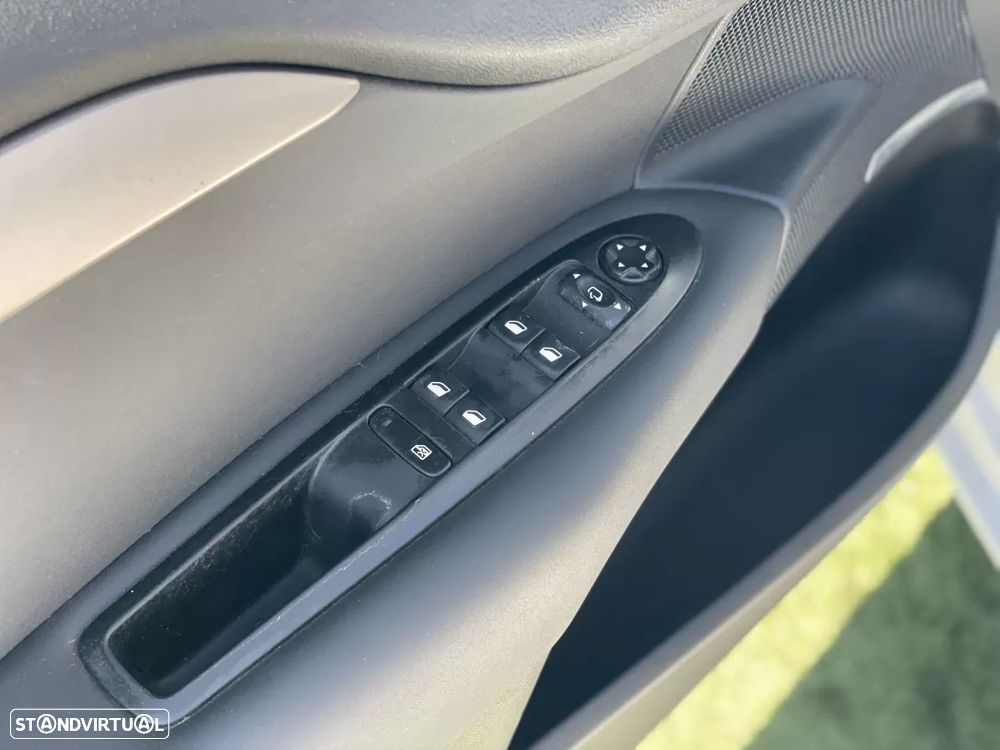 Citroën C4 1.6 HDi Seduction - 30