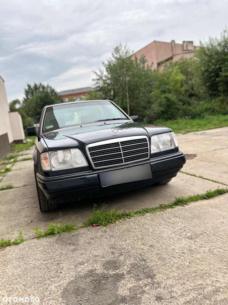Mercedes-Benz W124 (1984-1993) - 1