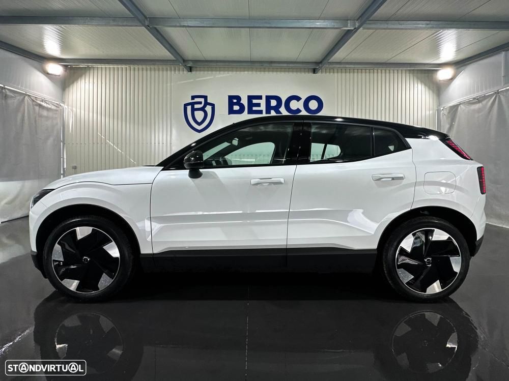Volvo EX30 Single Motor Extended Range RWD Plus - 13