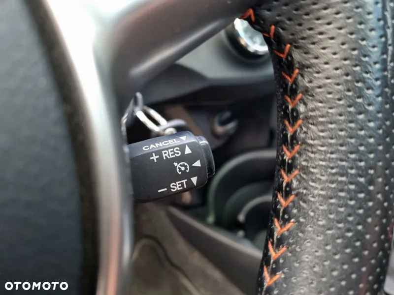 Toyota Yaris 1.33 Premium - 5