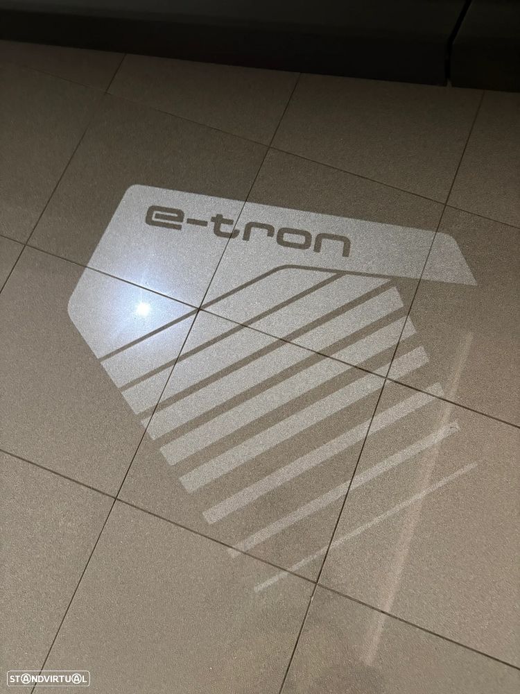 Audi Q4 e-tron 35 - 14