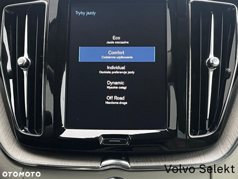 Volvo XC 60 - 24