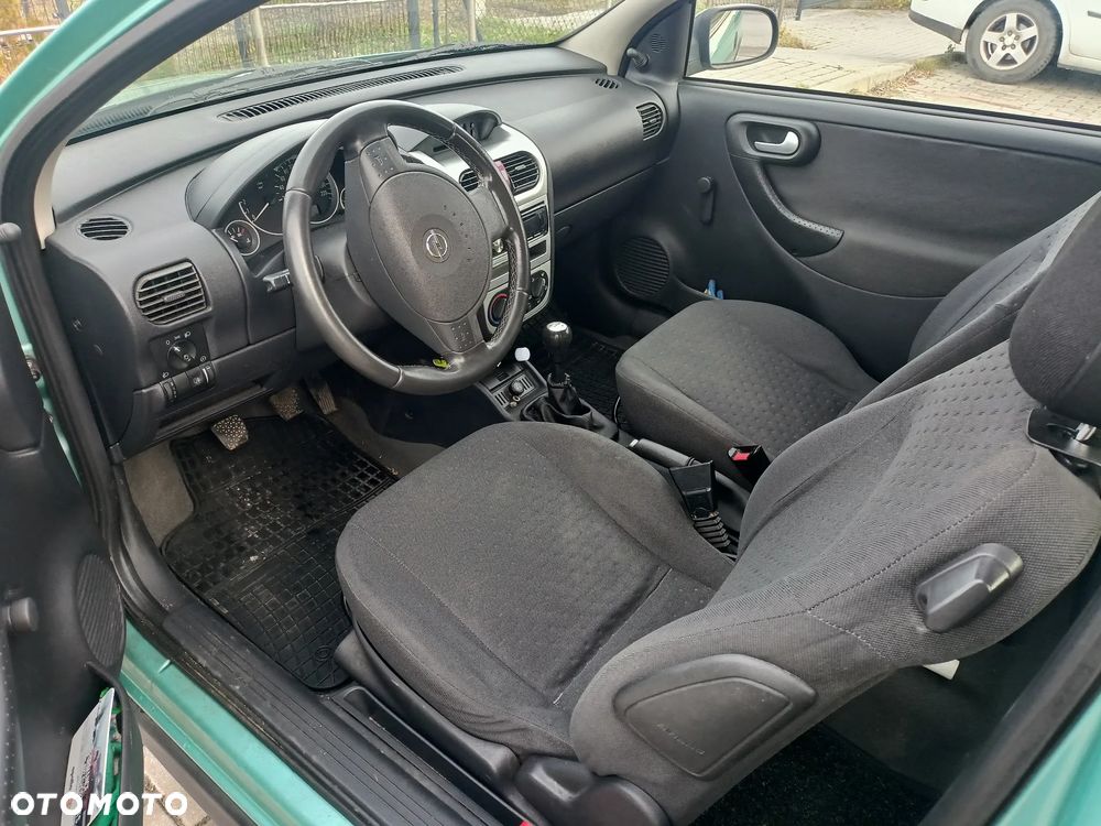 Opel Corsa 1.2 16V - 6
