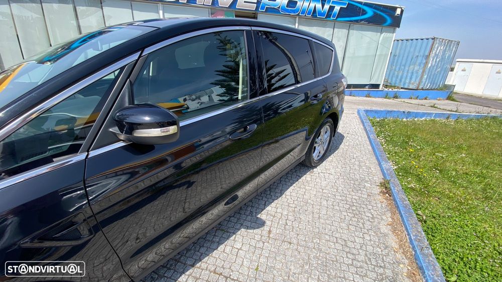 Ford S-Max 2.0 TDCi Titanium - 22