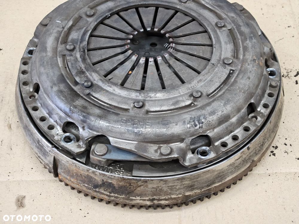 Volvo V50 S40 Ford Focus  1.6 D TDCI  koło dwumasowe sprzęgło 3M51 - 1