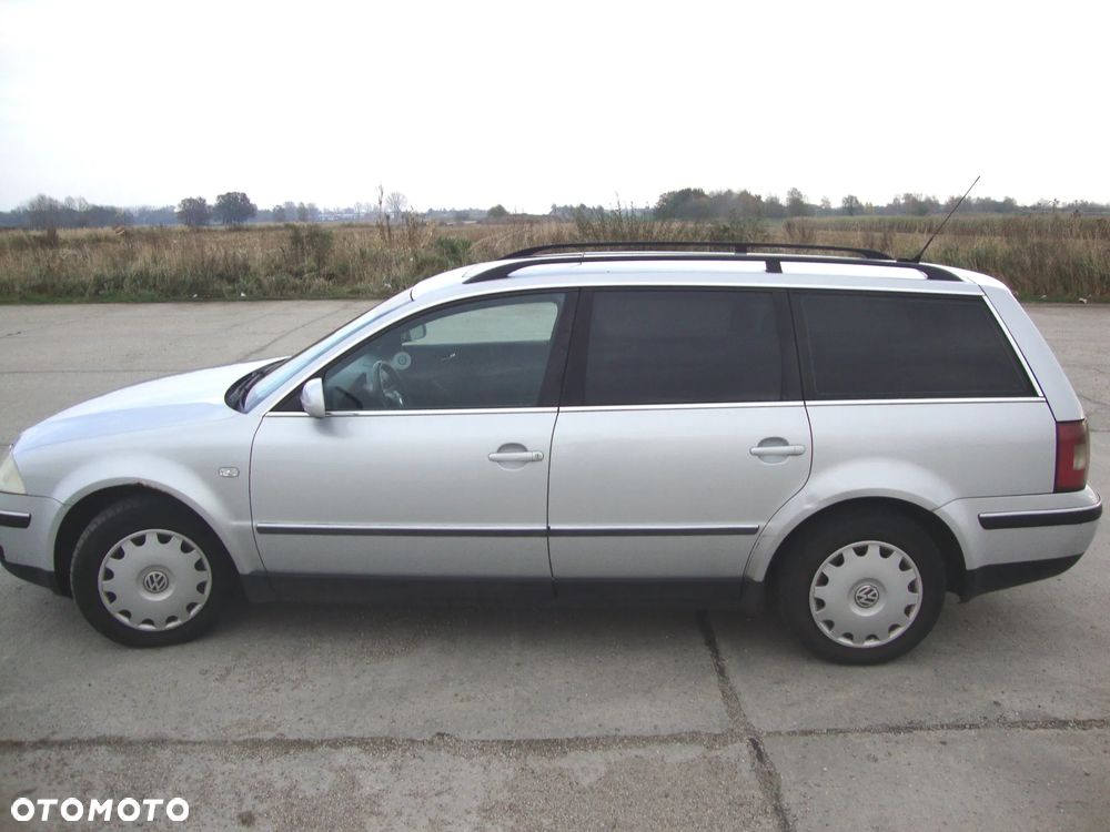 Volkswagen Passat 1.9 TDI Highline - 5