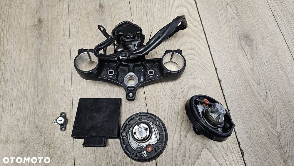 Yamaha Tenere 700 Moduł ECU BEH-8591A-01 Kluczyk Korek Półka Zamek Klucz - 15