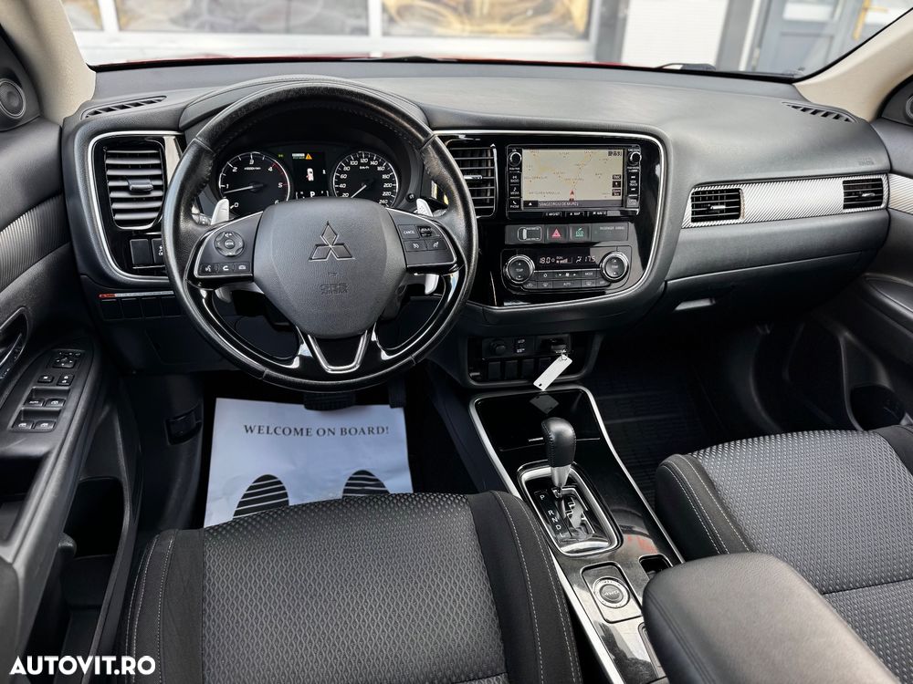 Mitsubishi Outlander 2.2 DI-D 4WD Automatik Edition+ - 28