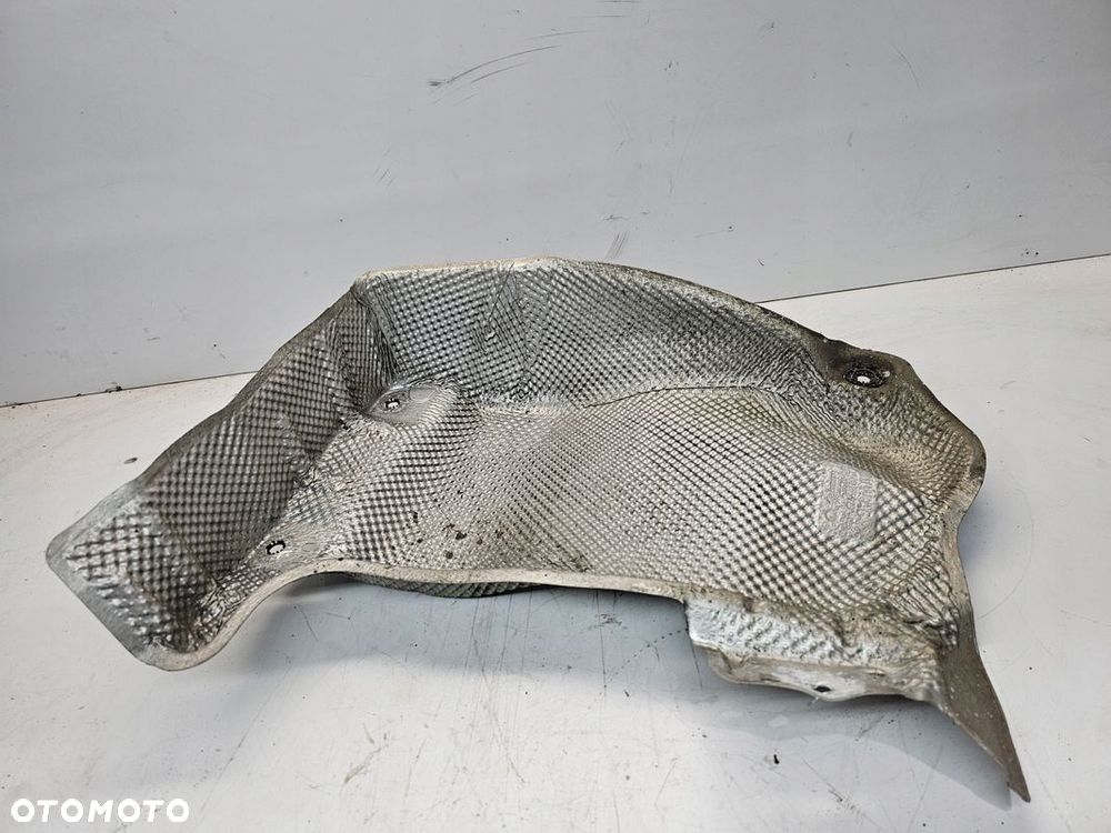 OSŁONA TERMICZNA WYDECHU AUDI A3 8V VW 5Q0825729 - 3