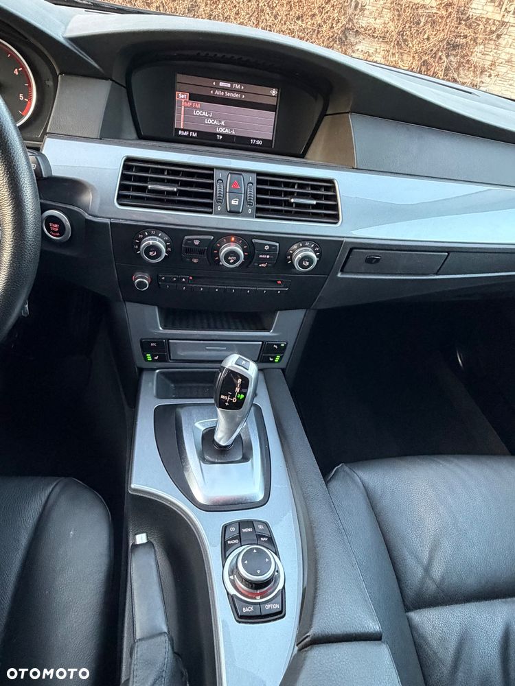 BMW Seria 5 525d Edition Lifestyle - 26