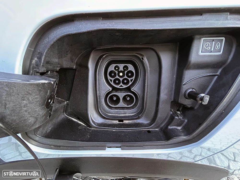 Peugeot e-2008 50 kWh Allure Pack - 28