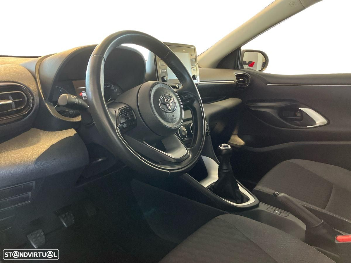 Toyota Yaris - 12