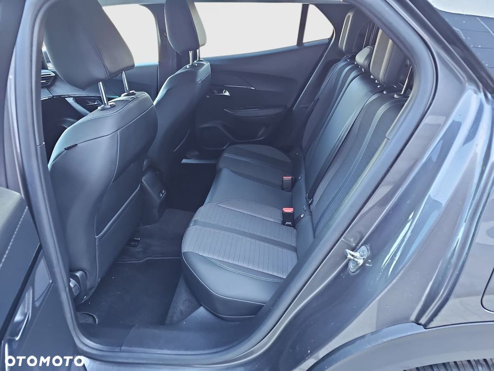 Peugeot 2008 PureTech 130 Allure S&S EAT8 - 31