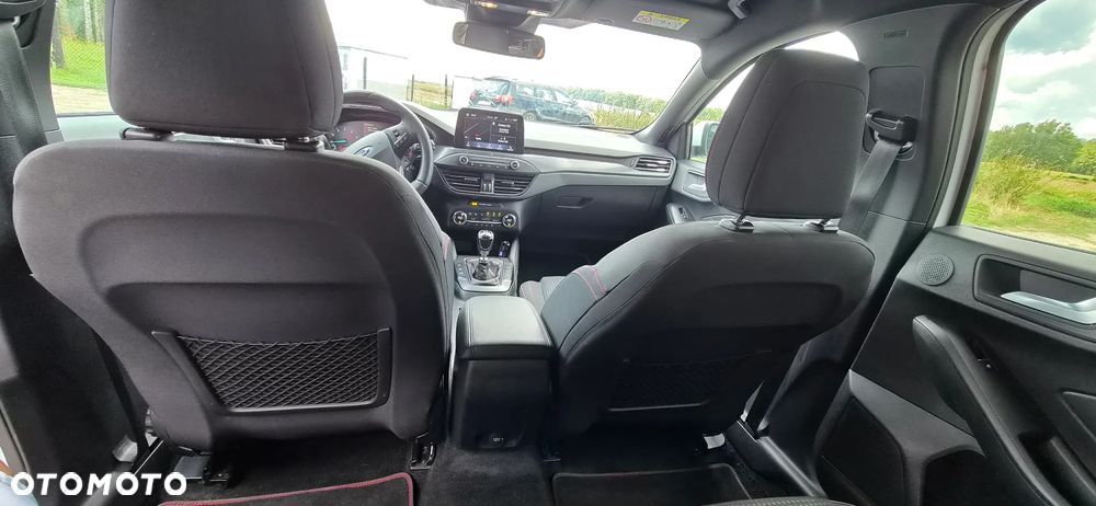 Ford Focus 1.0 EcoBoost ST-Line Business - 8