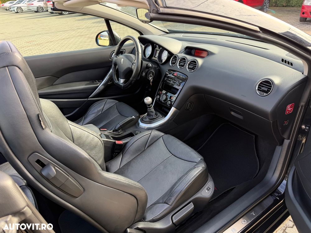 Peugeot 308 2.0 HDI Premium Pack - 12