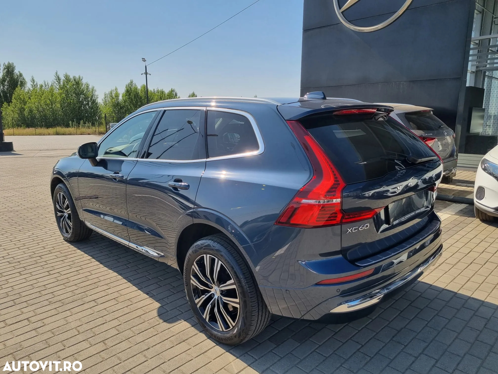 Volvo XC 60 B4 MHEV Inscription - 16