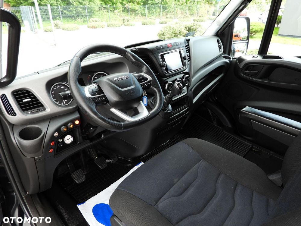 Iveco DAILY 35S18 KONTENER WINDA 8 PALET WEBASTO TEMPOMAT NAWIGACJA LEDY PNEUMATYKA KLIMATYZACJA  180KM - 3
