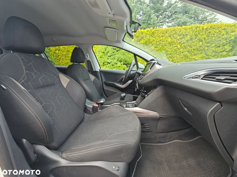 Peugeot 2008 - 5
