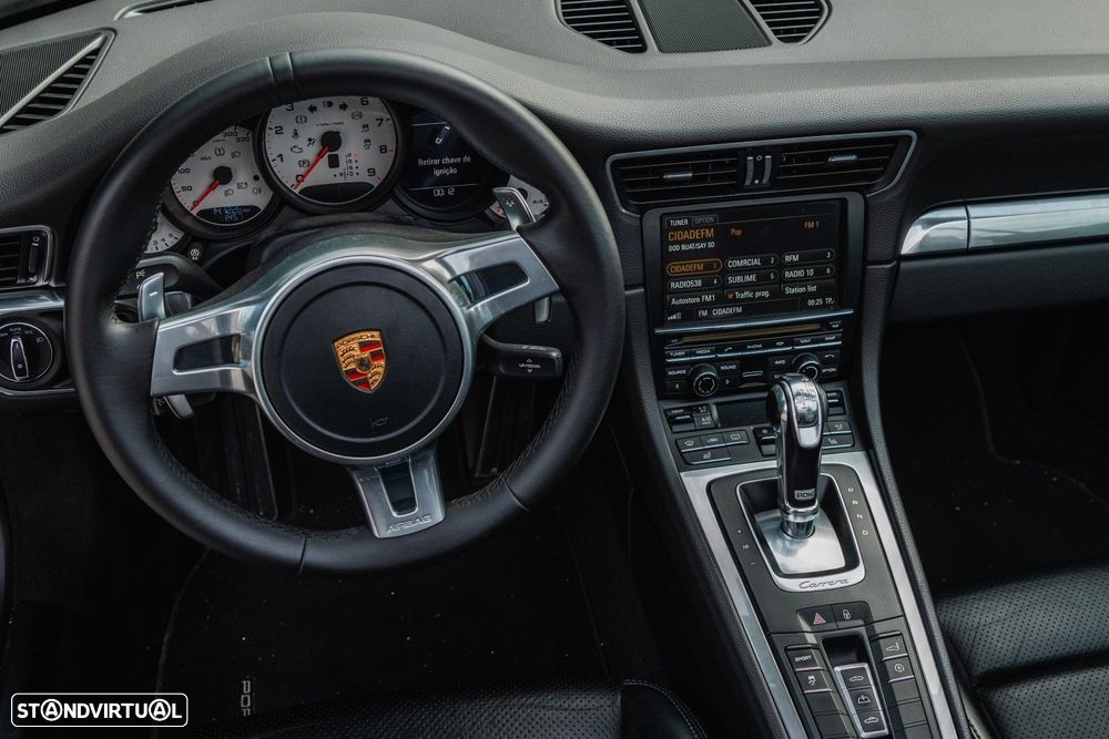 Porsche 911 (991) Carrera 4 Cabriolet PDK Black Edition - 45